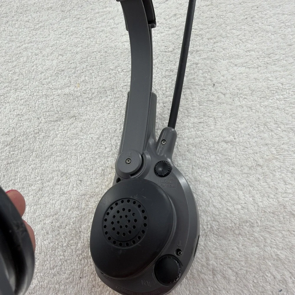 Sony Walkman Sport SRF-HM55 AM/FM Stereo Radio Headphones PLL Synthesized Tested